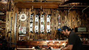Au plat pays, le ski en bois, entre &oelig;uvre d'art et haute technologie