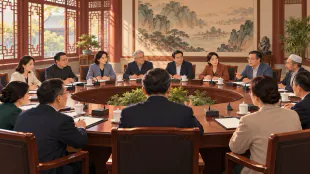 中共中央就持續推進全面從嚴治黨聽取黨外人士意見