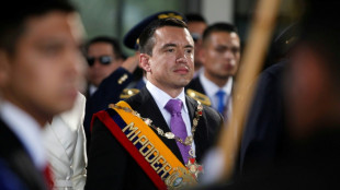 Noboa promete 'salvar' Equador das 'máfias' ao tomar posse do 2º mandato