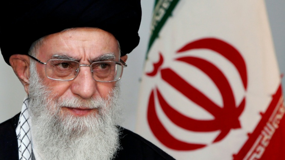 Iranische Medien: Geb&auml;ude des iranischen Expertenrats bei Angriff getroffen