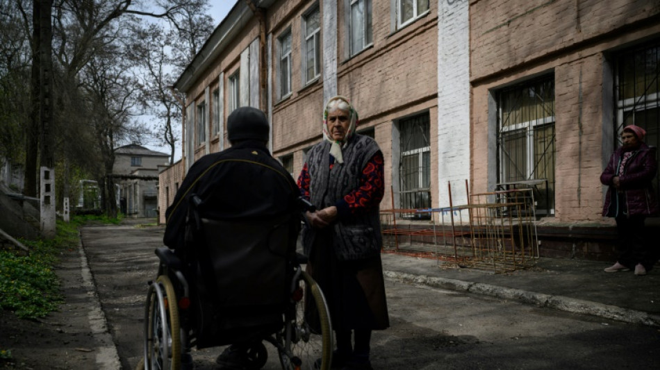 Boitillants ou hagards, les seniors, grands oubli&eacute;s de la guerre en Ukraine