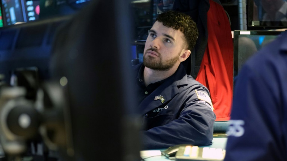 Wall Street termine en ordre dispers&eacute;, Meta lamin&eacute;
