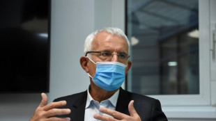 Proc&egrave;s Br&eacute;tigny: Guillaume Pepy, &eacute;mu aux larmes, explique la catastrophe par un possible d&eacute;faut de l'acier