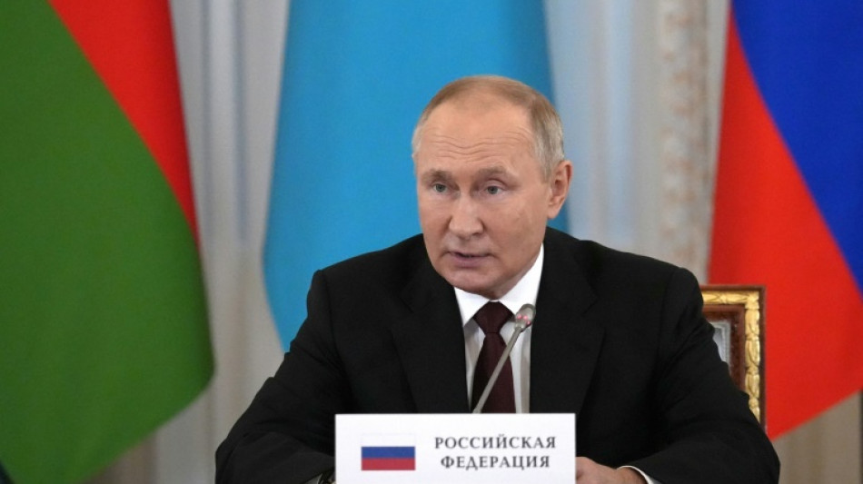 "Dios te puso en el poder": Vladimir Putin cumple 70 a&ntilde;os entre elogios