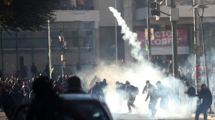 Bolivia, proteste e blocchi assediano La Paz: governo sempre pi&ugrave; fragile