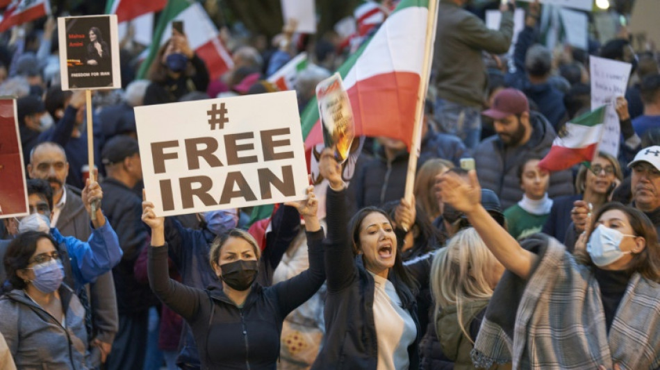 El presidente iran&iacute; pide a la polic&iacute;a actuar con "firmeza" ante los manifestantes