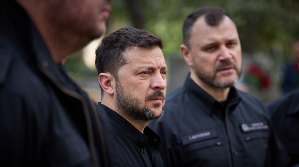 Zelensky, 'raid russo nella regione di Odessa, due morti'