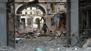 Russland nimmt erste ukrainische Gro&szlig;stadt ein und versch&auml;rft landesweite Angriffe