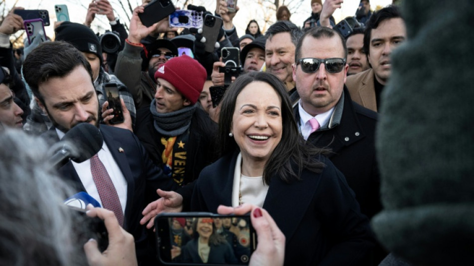 "Er hat es verdient": Machado &uuml;berreicht Trump ihre Friedensnobelpreis-Medaille 