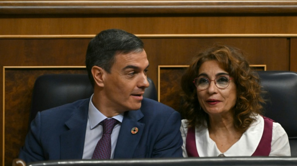 El Estado espa&ntilde;ol perdonar&aacute; 83.000 millones de euros de deuda de las regiones
