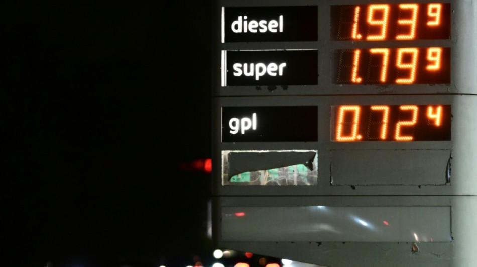 El petr&oacute;leo roza los 100 d&oacute;lares por la guerra en Oriente Medio