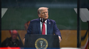 Trump, colpiremo Iran con tutta la forza se ci attaccasse
