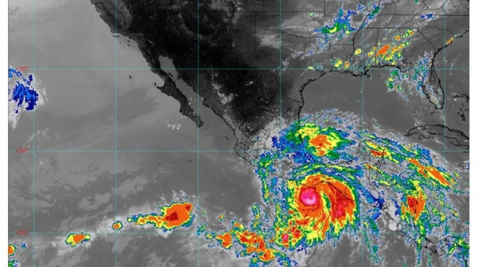 Messico, allarme per uragano categoria 3 tra Oaxaca e Guerrero