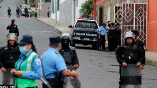 La polic&iacute;a de Nicaragua ingresa a la residencia de un obispo cr&iacute;tico de Ortega