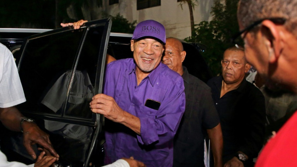 Ex-presidente surinam&ecirc;s Bouterse ir&aacute; preso por assassinato de opositores
