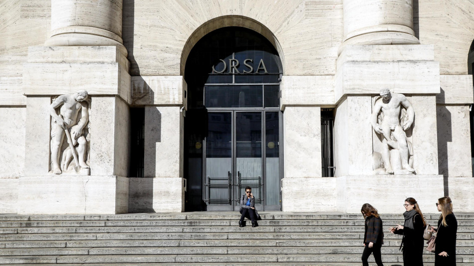 Borsa: Milano svetta in Europa con le banche, occhi alla Fed