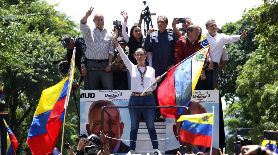 Machado, Maduro 'sempre pi&ugrave; isolato' in Patria e all'estero