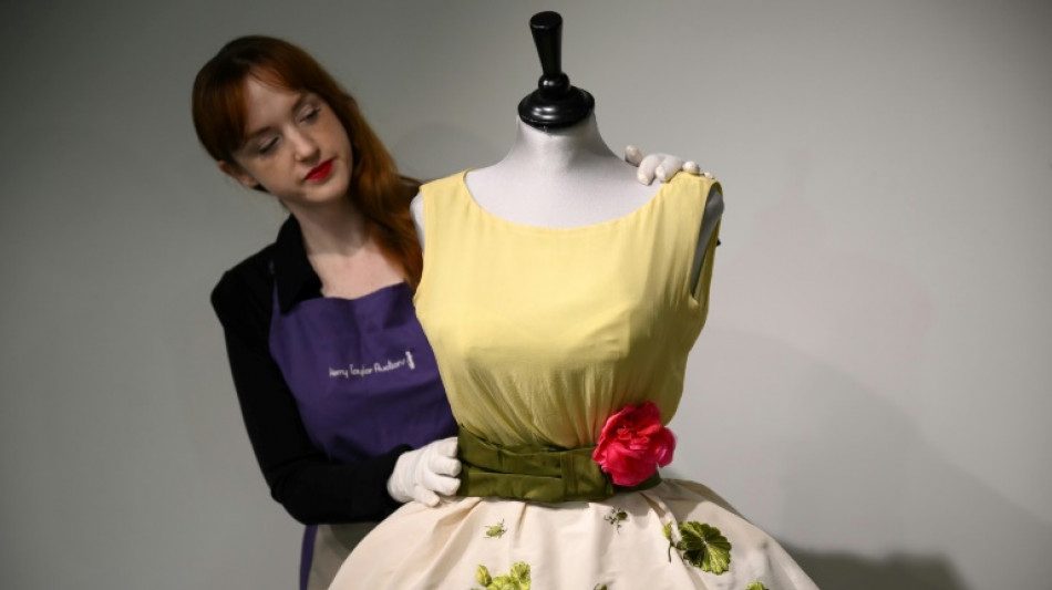 Apr&egrave;s 50 ans dans une valise, une robe "porte-bonheur" de Liz Taylor aux ench&egrave;res 