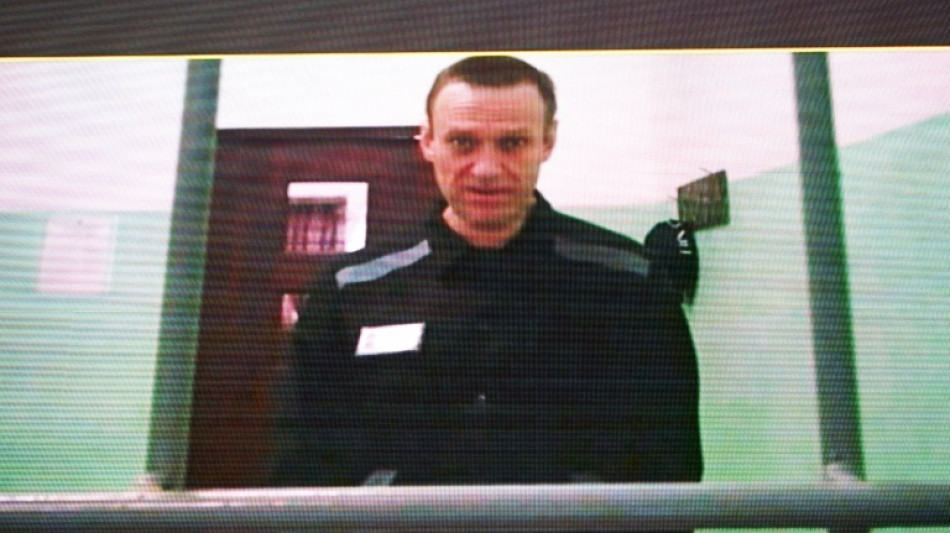 Opositor russo Navalny diz que est&aacute; 'bem' ap&oacute;s transfer&ecirc;ncia para col&ocirc;nia penal no &Aacute;rtico