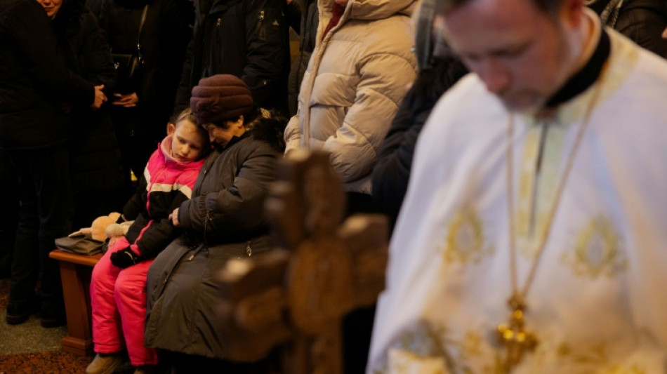 Kiev enterre un secouriste tu&eacute; dans une attaque de drone russe