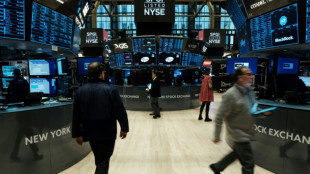 Wall Street se ressaisit apr&egrave;s un trou d'air d&eacute;clench&eacute; par le patron de la Fed
