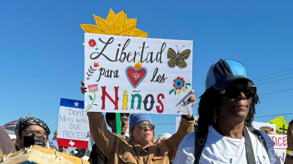 Au Texas, des familles d'immigr&eacute;s d&eacute;noncent des conditions de d&eacute;tention indignes