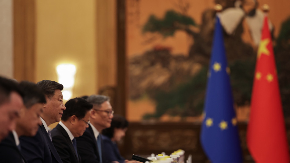 Summit Ue-Cina, 'impegno ad aumentare sforzi per il clima'
