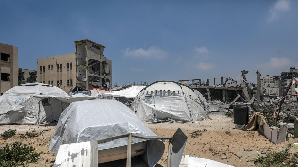 Media, '16 i morti in attacco su sfollati Gaza'