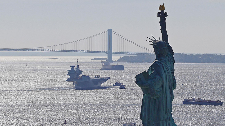 Glucksmann agli Usa, 'restituiteci la statua della Libert&agrave;'