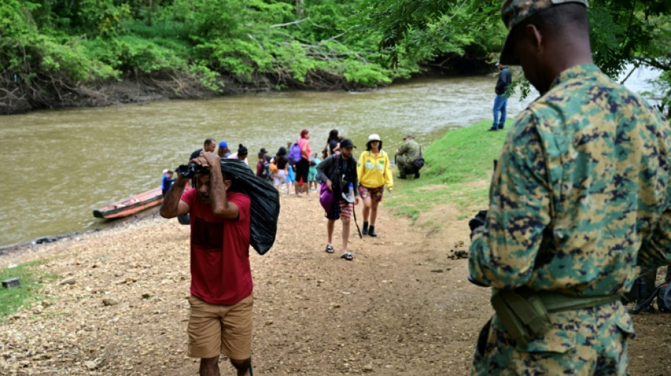 Panama says jungle crossing of US-bound migrants down nearly 40%