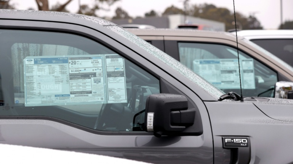 US auto sales seen falling as car market awaits war impact