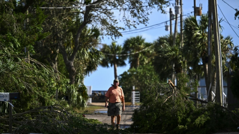 "Es deprimente, pero lo superaremos": Florida comprueba los da&ntilde;os de Idalia