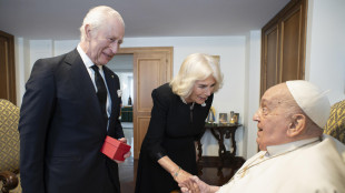 Re Carlo ricorda la compassione di papa Francesco