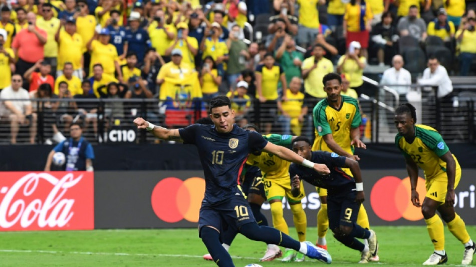 Equador vence Jamaica (3-1) e segue vivo na Copa Am&eacute;rica