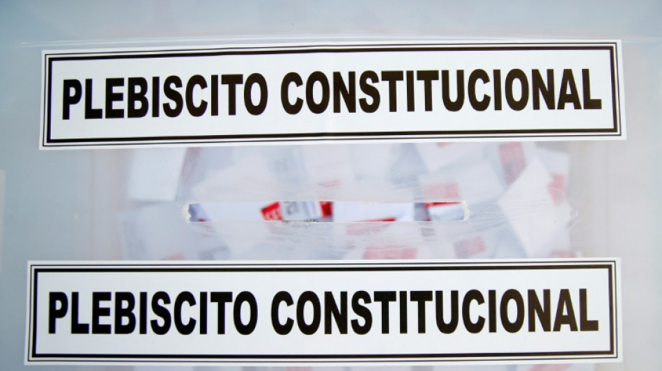 Chilenos rejeitam novo projeto de Constitui&ccedil;&atilde;o ap&oacute;s apura&ccedil;&atilde;o de quase 80% dos votos