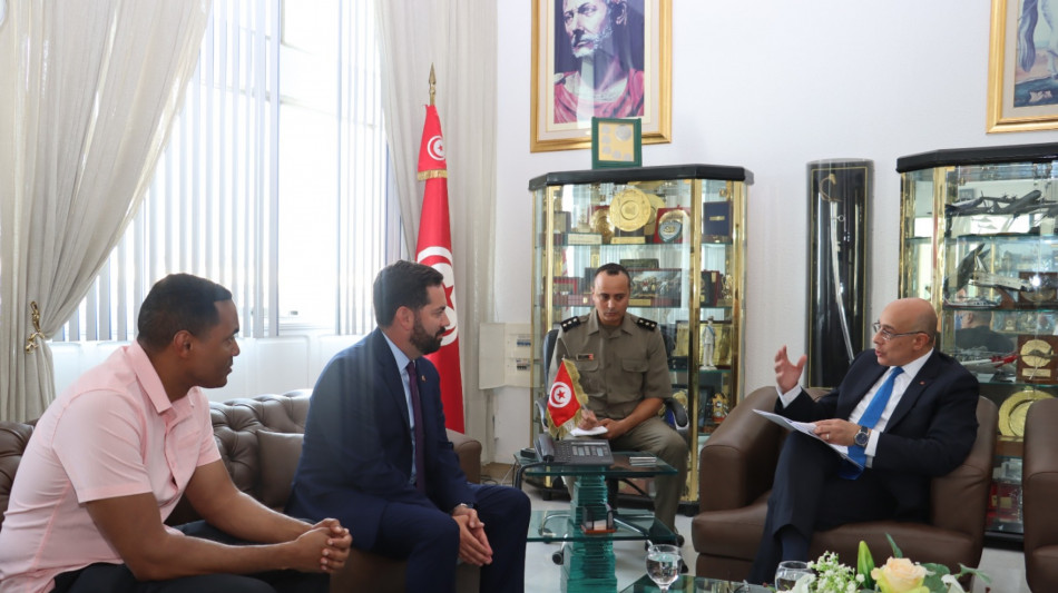 Tunisia mira a rafforzare cooperazione militare con gli Usa