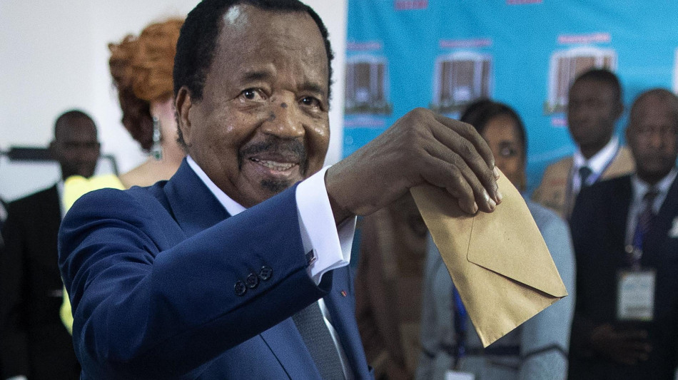 Camerun, presidente Biya si candida per l'ottavo mandato