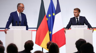 Macron e Merz denunciam falta de vontade de Putin e querem mais sanções contra Rússia