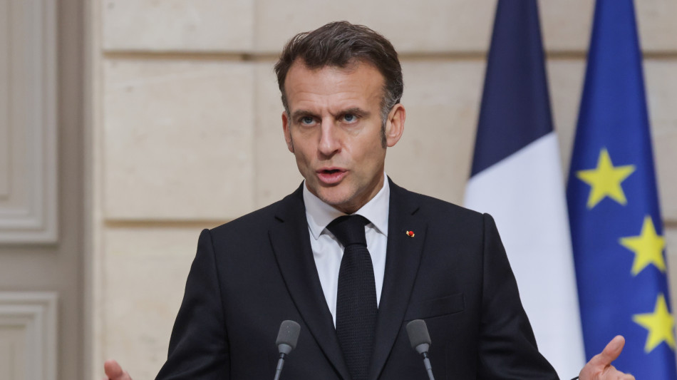 Macron, dalla Francia niente operazioni a Hormuz nell'attuale contesto