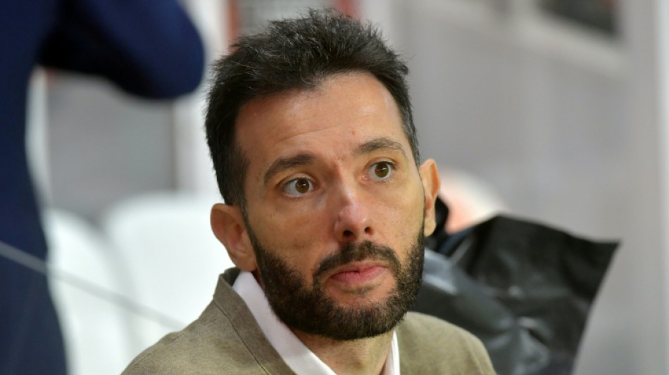 Valencia anuncia Carlos Corber&aacute;n como novo t&eacute;cnico