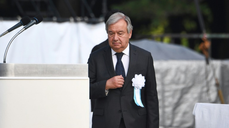 A Hiroshima, le chef de l'ONU dit que l'humanit&eacute; "joue avec un pistolet charg&eacute;"