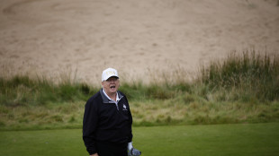 'Trump ha convocato i consiglieri di sicurezza al golf club per parlare di Iran'
