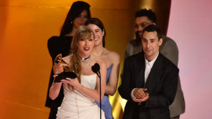 Taylor Swift faz hist&oacute;ria em um Grammy dominado pelas mulheres