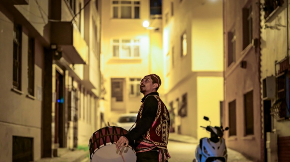 A Istanbul, les tambours du ramadan battent le r&eacute;veil