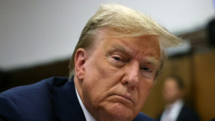 Trump chega ao tribunal criminal de NY para in&iacute;cio do julgamento oral