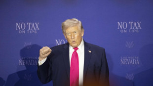 Trump, 'l'Iran fa un po' il furbo ma non pu&ograve; ricattarci'