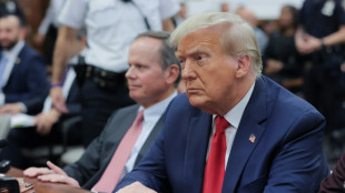 Donald Trump au tribunal, pour t&eacute;moigner au proc&egrave;s civil qui menace son empire immobilier