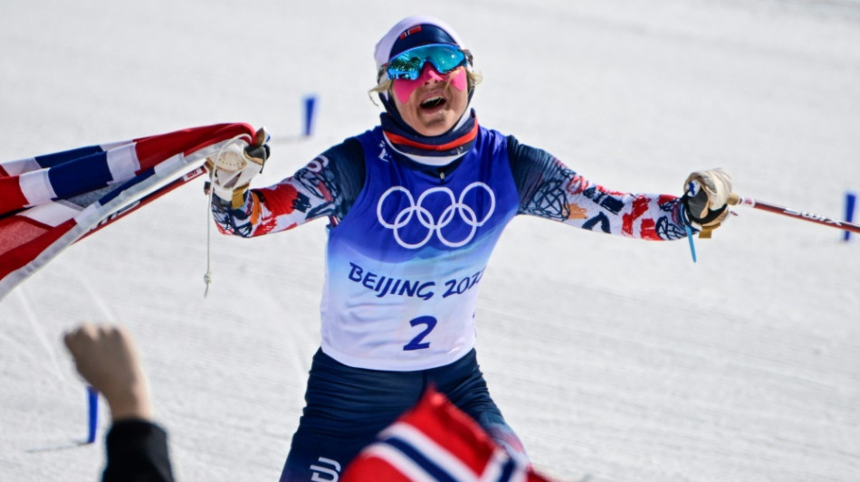 Johaug holt drittes Peking-Gold - Carl Zw&ouml;lfte
