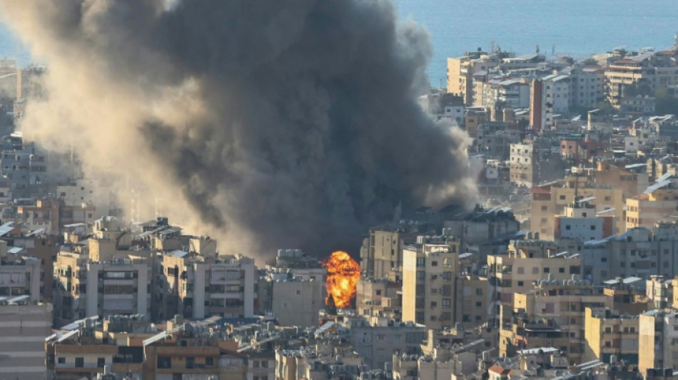 EUA e Israel bombardeiam Teer&atilde;; Ir&atilde; amea&ccedil;a atacar 'centros econ&ocirc;micos' do Oriente M&eacute;dio