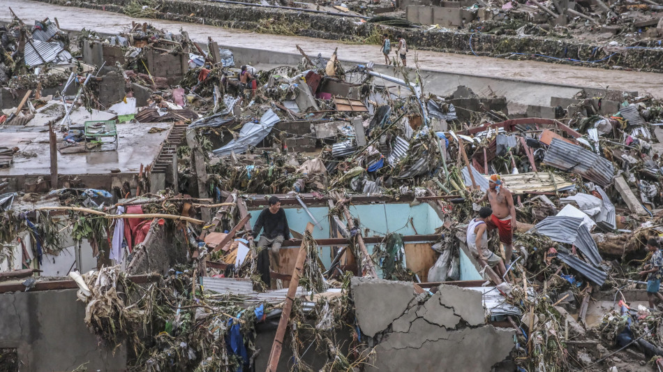 Afp, 'oltre 90 i morti per il tifone Kalmaegi nelle Filippine'